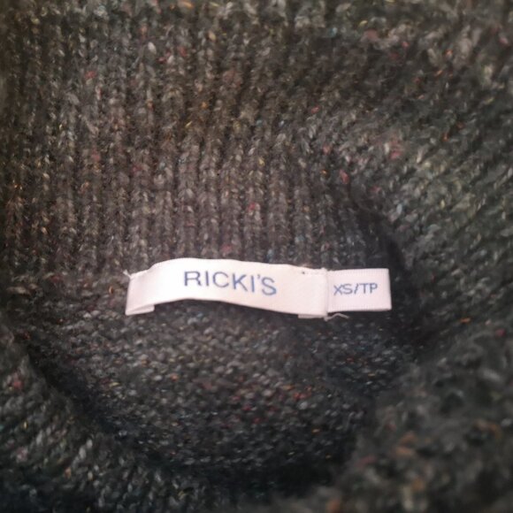 2/$30.00 - Ricki's Ladies Dark Green Cowl Neck Sweater/Tunic - Picture 3 of 10